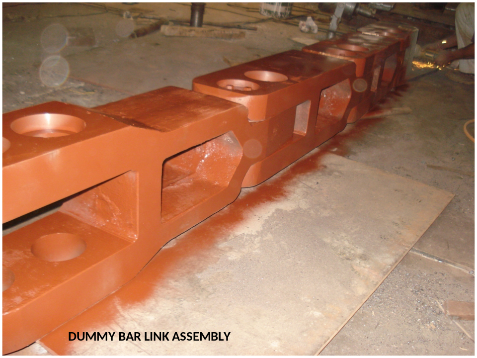 Continuous casting machine dummy bar link assembly